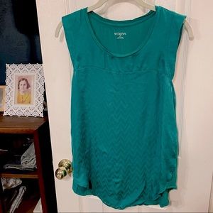 Beautiful jewel tone chevron textured tank